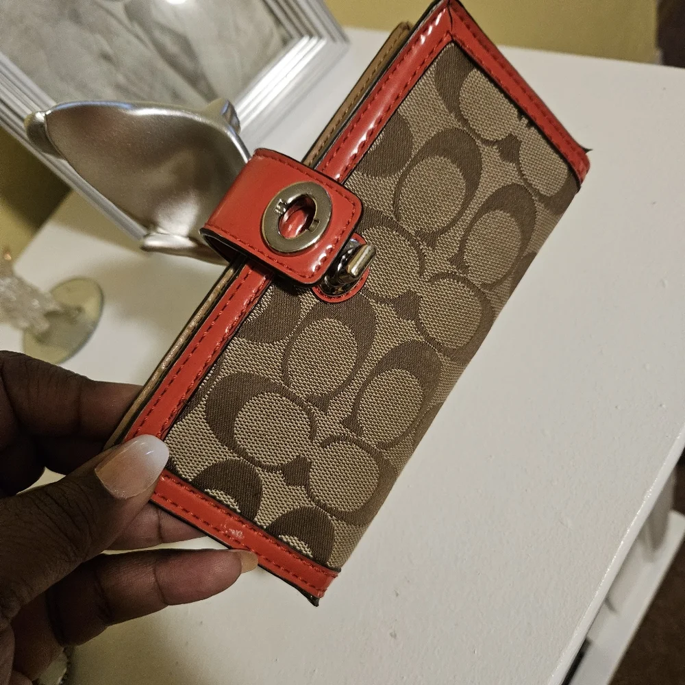 Coach Wallet - Picture 2 of 5